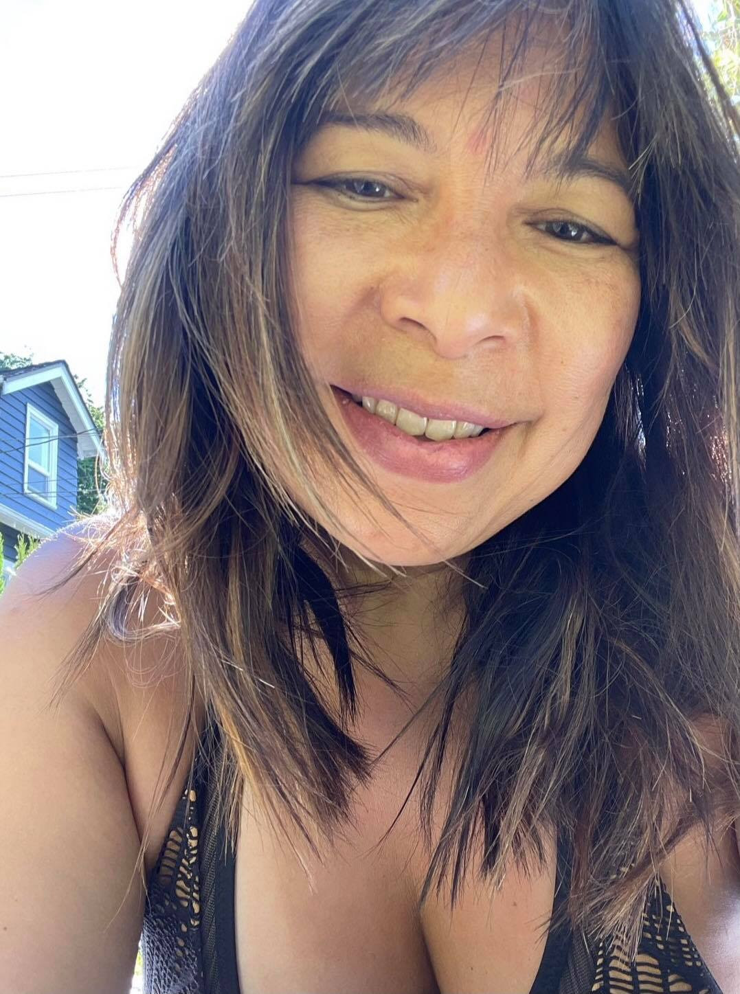 Une femme asiatique pour sexe gratuit