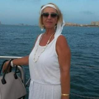 Mature coquine pour sexe Levis