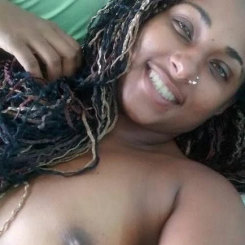 Une metisse de la reunion pour un plan Q