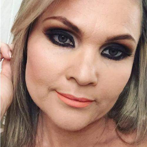 Milf cochonne à Lévis cherche jeune mec